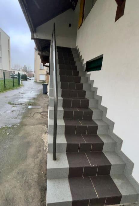 Mini-Loft, Terrasse 24M2, Internet Haut-Debit, Garage Prive Et Place De Parking * Audincourt