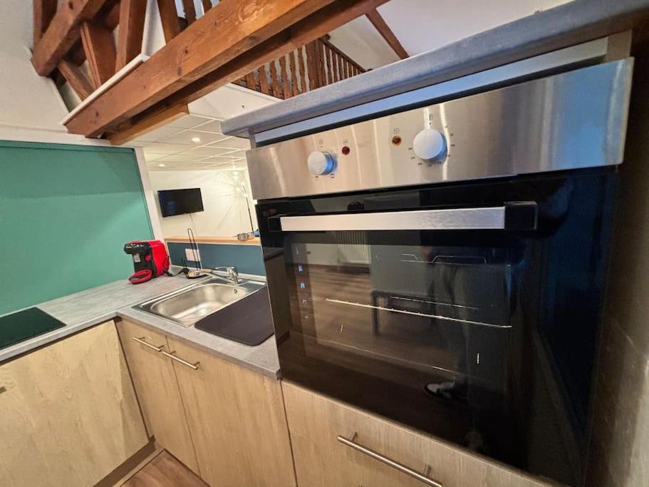 Mini-Loft, Terrasse 24M2, Internet Haut-Debit, Garage Prive Et Place De Parking Apartment