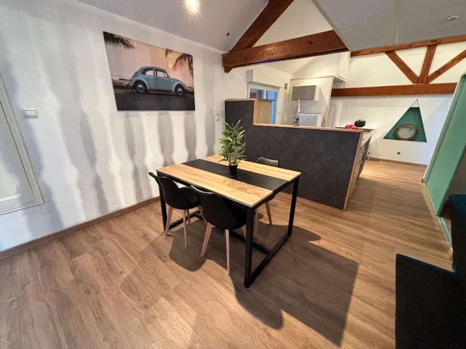 Apartment Mini-Loft, Terrasse 24M2, Internet Haut-Debit, Garage Prive Et Place De Parking Audincourt